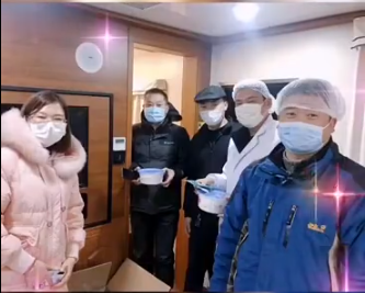 如意餛飩常州薛家新怡華店昨晚為治安管理人員、高速路口、路邊卡口、醫院送去熱...