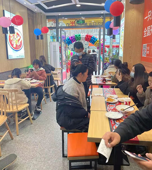 熱烈祝賀湖北仙桃如意餛飩加盟店盛大開(kāi)業(yè)，預(yù)祝老板生意興隆！